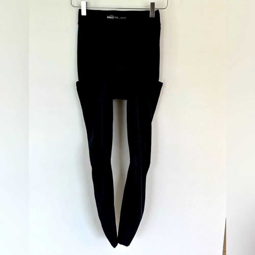 REI Co-Op 3/4 Tight Padded Black Cycling Bike Pants Size Small